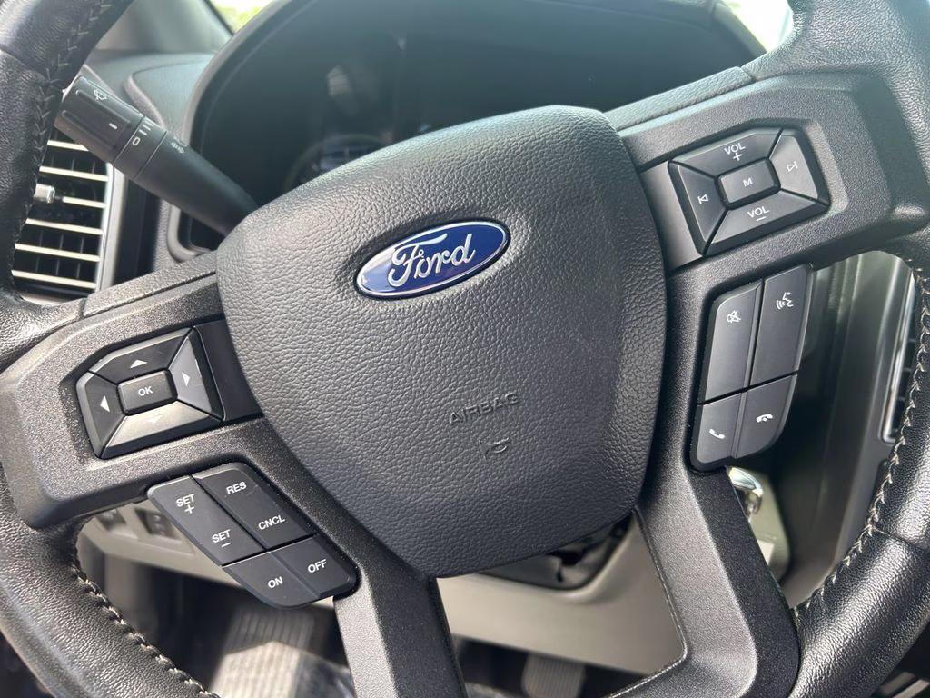 2019 Blue Jeans Metallic Ford F-150 XLT w/Chrome Appearance Pkg 4X4 Truck