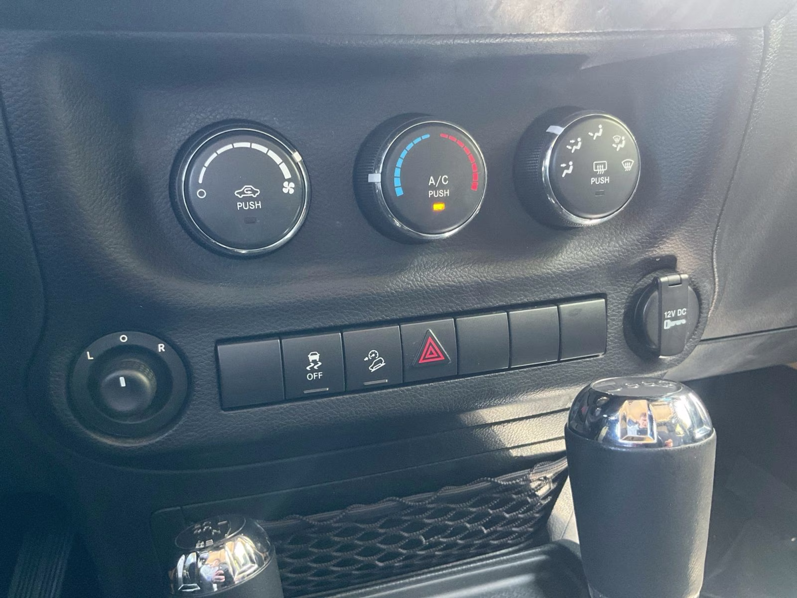 2013 Dune Clear Coat Jeep Wrangler Sport 4X4 SUV