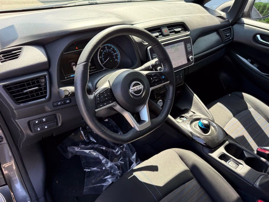 2024 Gun Metallic Nissan LEAF SV Plus FWD Hatchback