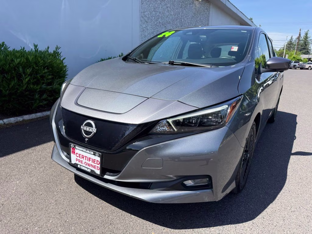 2024 Gun Metallic Nissan LEAF SV Plus FWD Hatchback