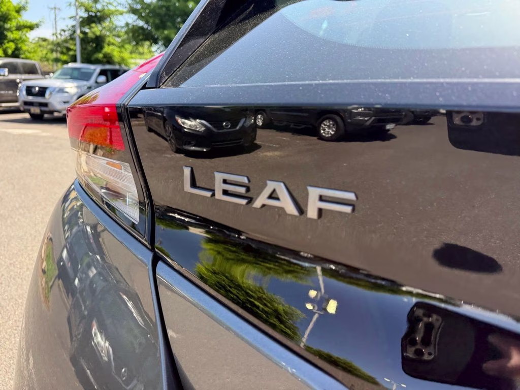 2024 Gun Metallic Nissan LEAF SV Plus FWD Hatchback