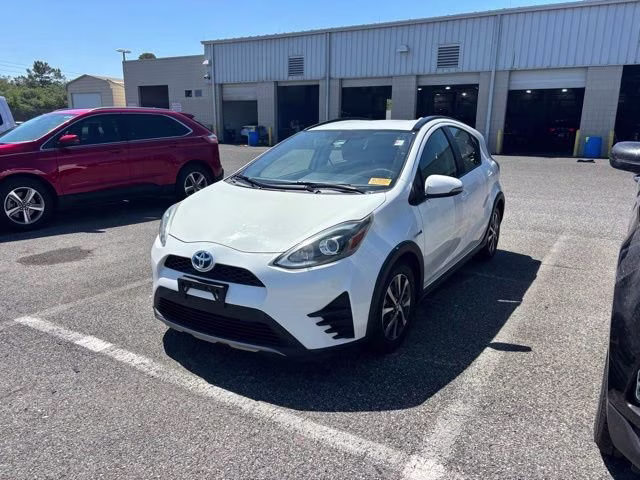 2018 Super White Toyota Prius c Two FWD Hatchback