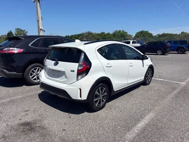 2018 Super White Toyota Prius c Two FWD Hatchback
