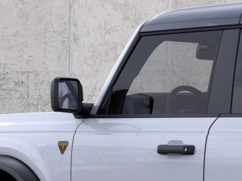2026 Oxford White Ford Bronco Badlands 4X4 SUV