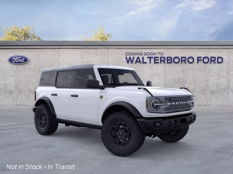 2026 Oxford White Ford Bronco Badlands 4X4 SUV
