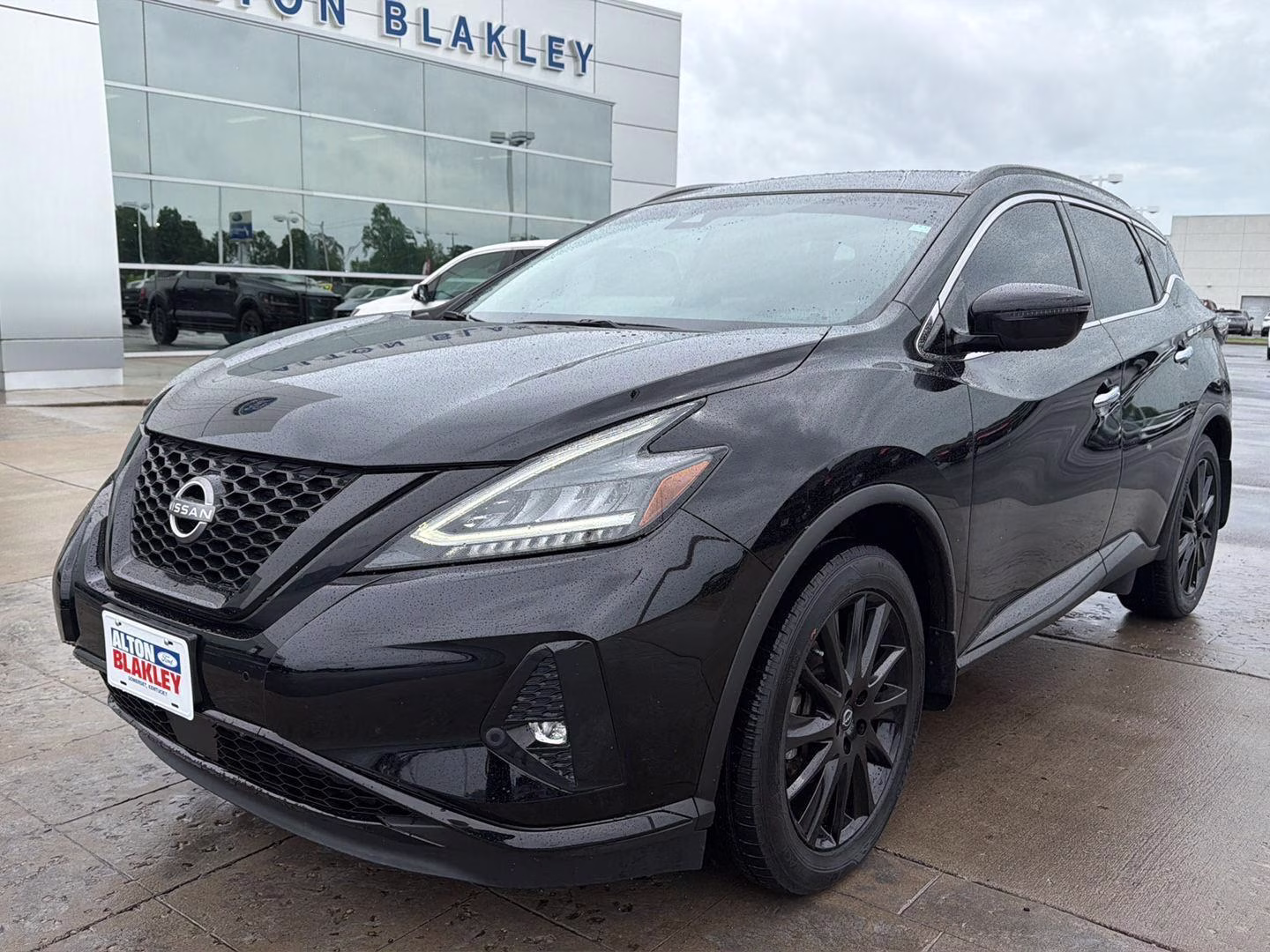 2023 Super Black Nissan Murano SV AWD SUV