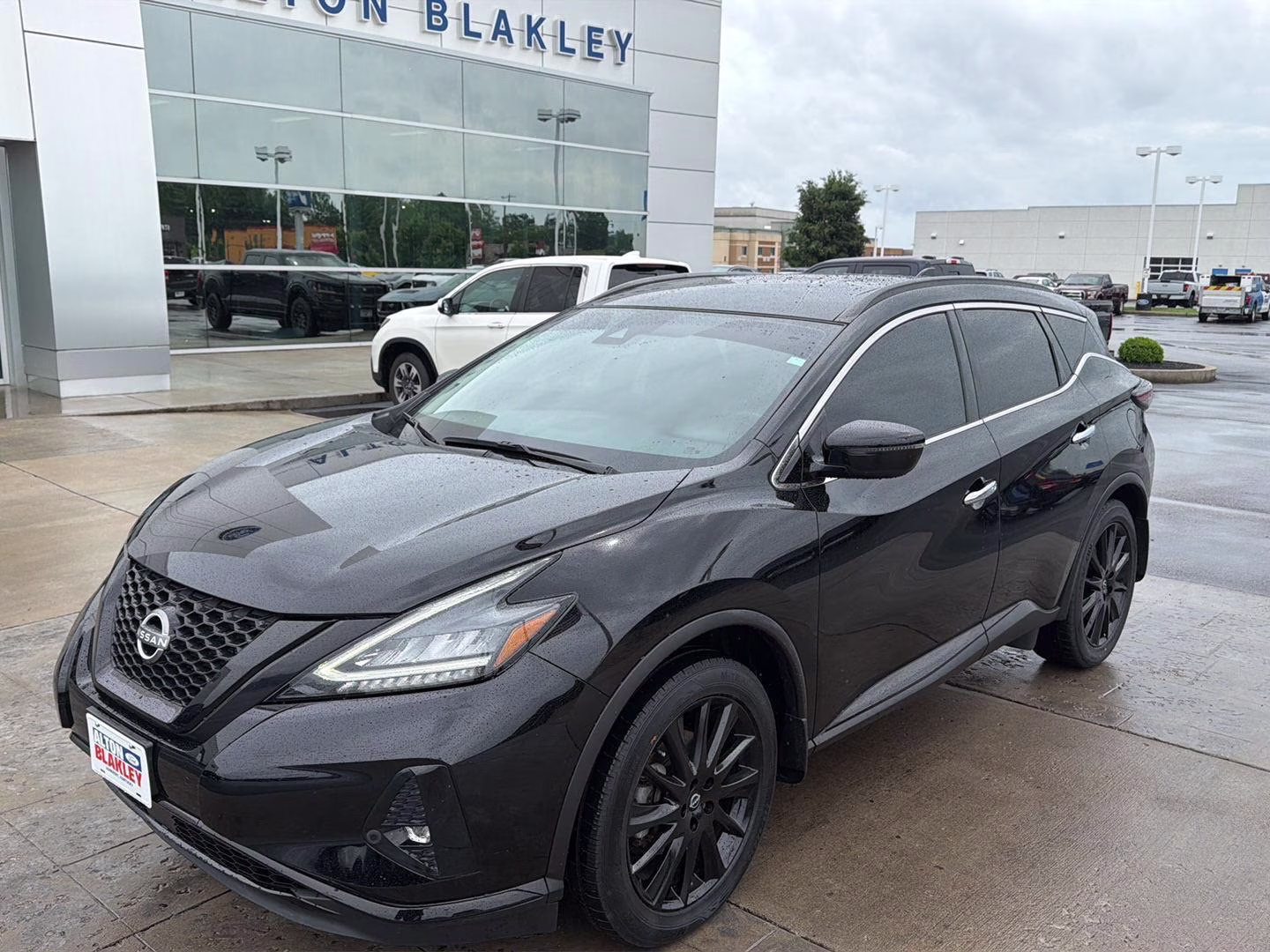 2023 Super Black Nissan Murano SV AWD SUV