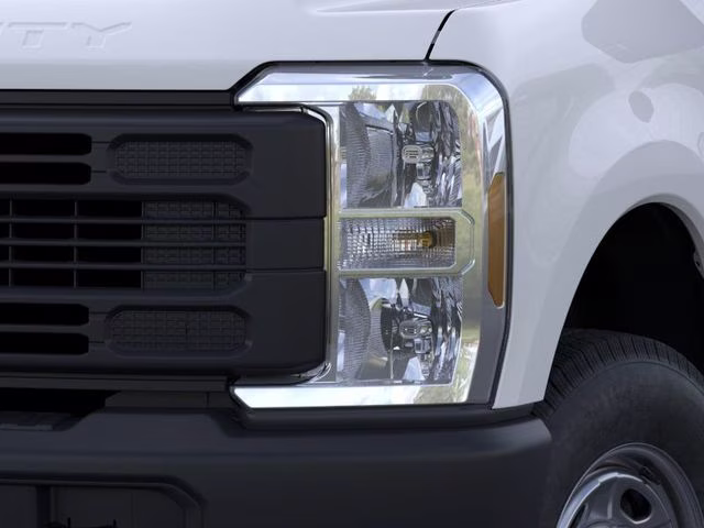 2026 Oxford White Ford Super Duty F-350 SRW XL 4X4 Truck