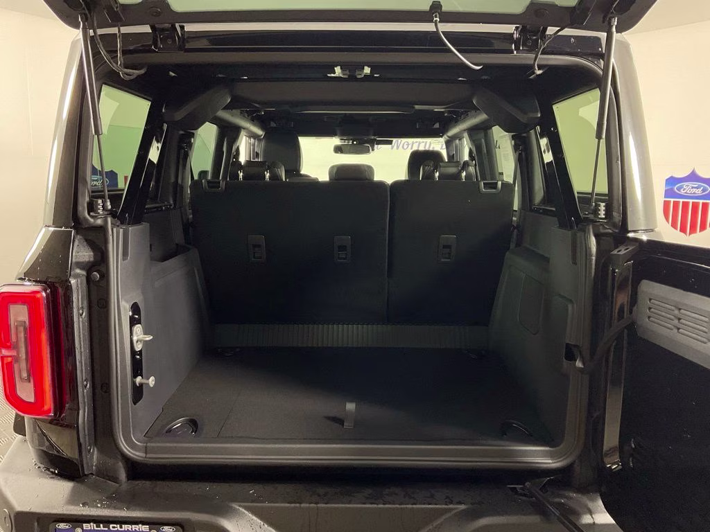 2026 Shadow Black Ford Bronco Outer Banks 4X4 SUV