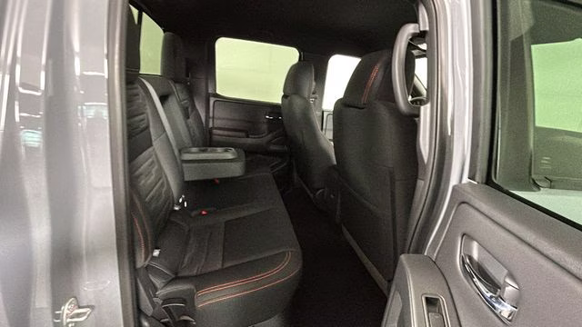 2025 Boulder Gray Pearl Nissan Frontier PRO-4X 4X4 Truck