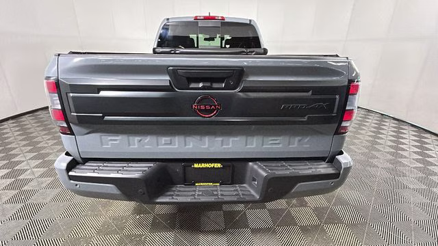 2025 Boulder Gray Pearl Nissan Frontier PRO-4X 4X4 Truck
