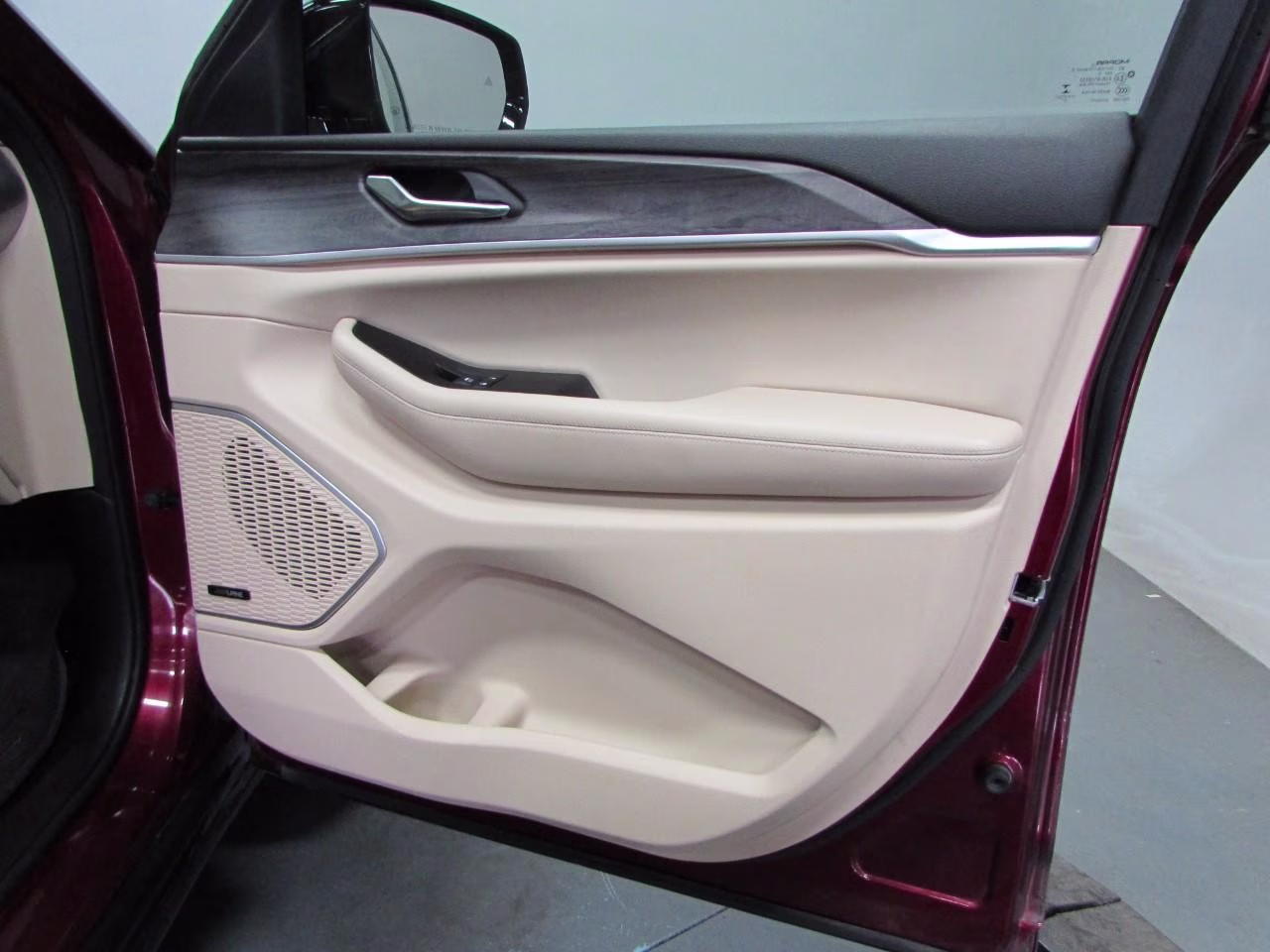 2021 Velvet Red Pearlcoat Jeep Grand Cherokee L Limited 4X4 SUV