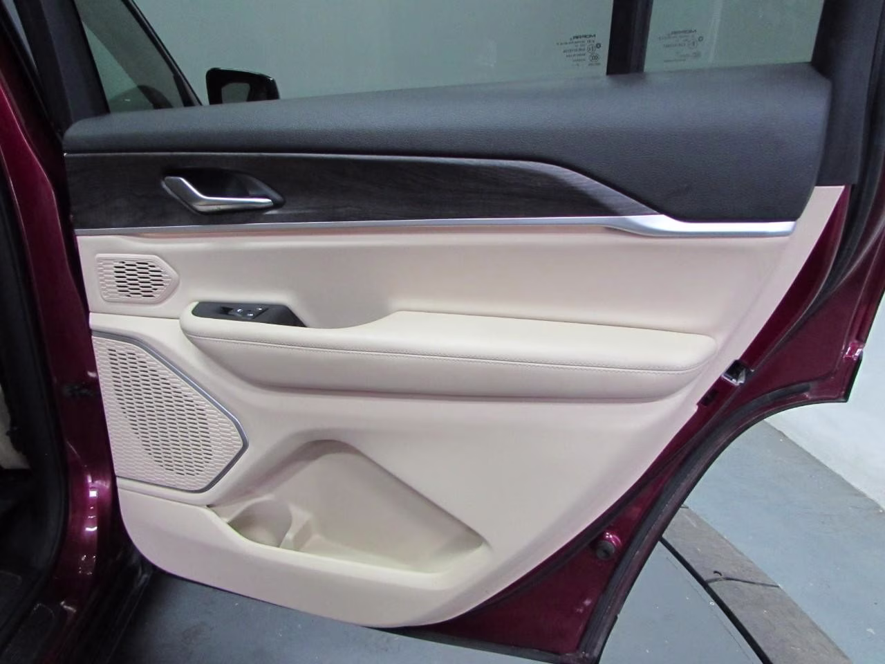 2021 Velvet Red Pearlcoat Jeep Grand Cherokee L Limited 4X4 SUV