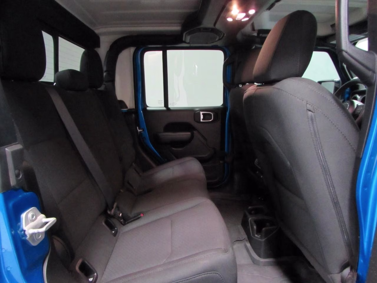 2023 Hydro Blue Pearlcoat Jeep Gladiator Willys 4X4 Truck