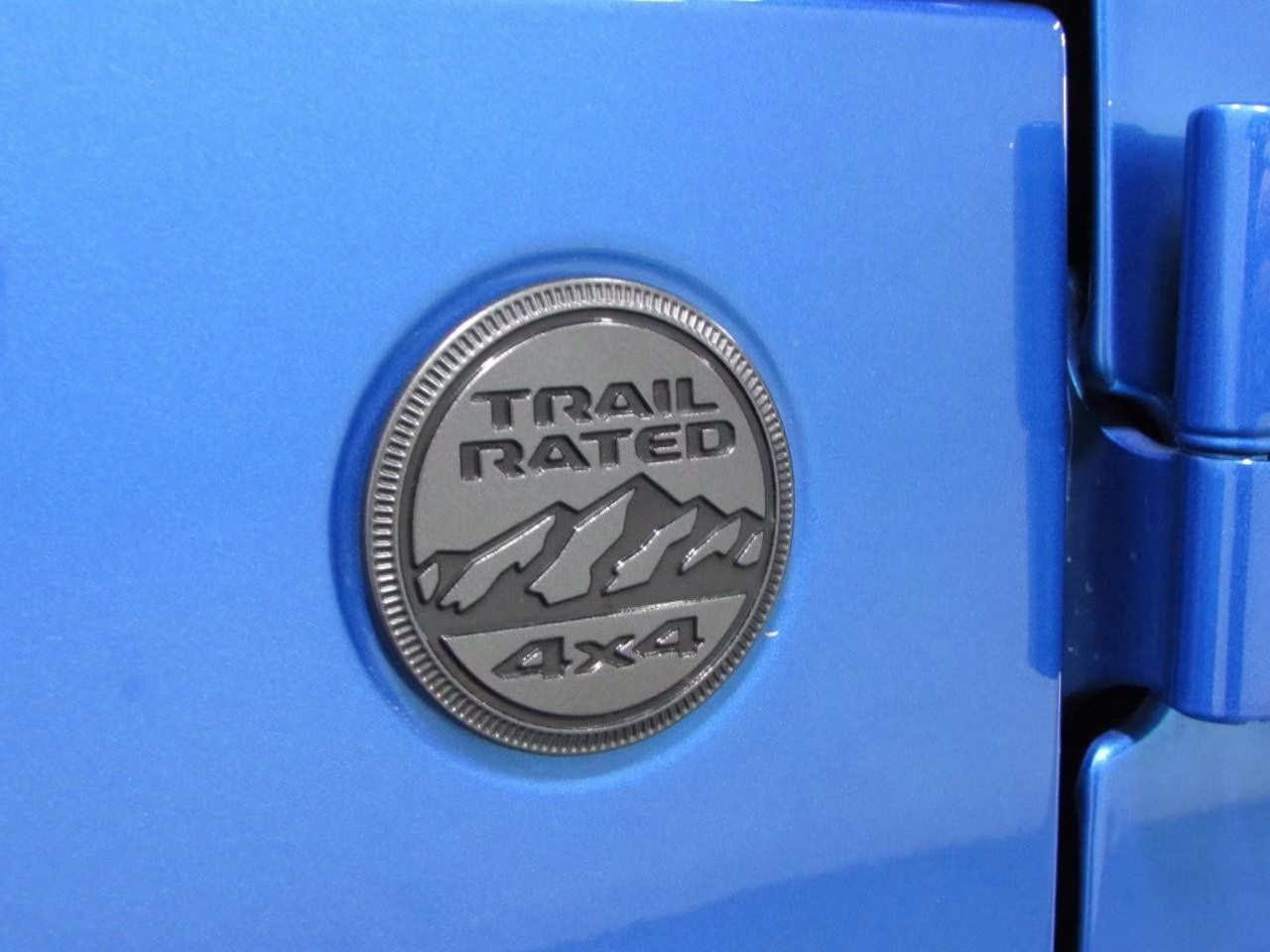 2023 Hydro Blue Pearlcoat Jeep Gladiator Willys 4X4 Truck