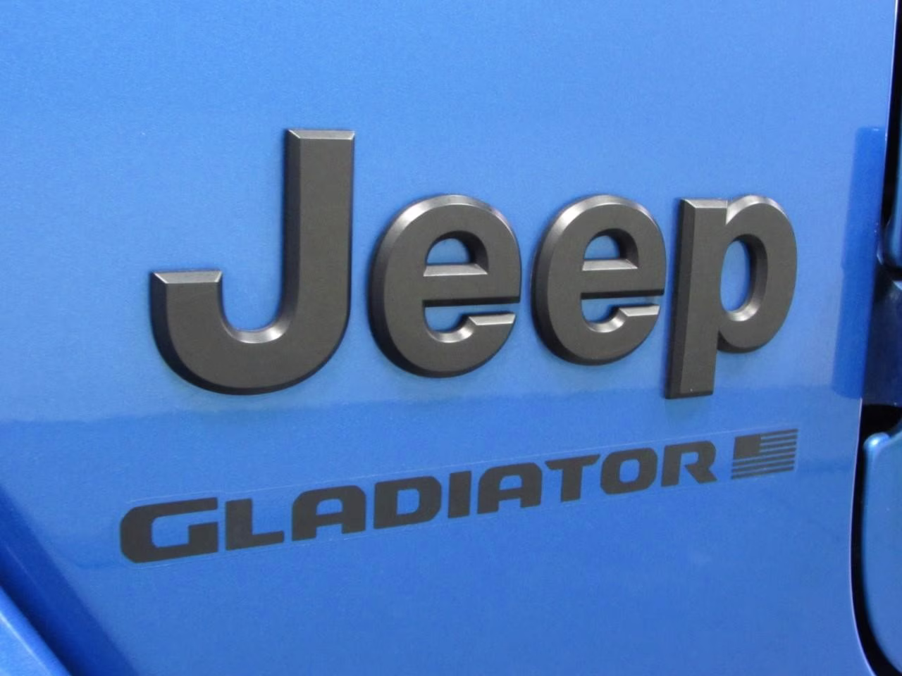 2023 Hydro Blue Pearlcoat Jeep Gladiator Willys 4X4 Truck