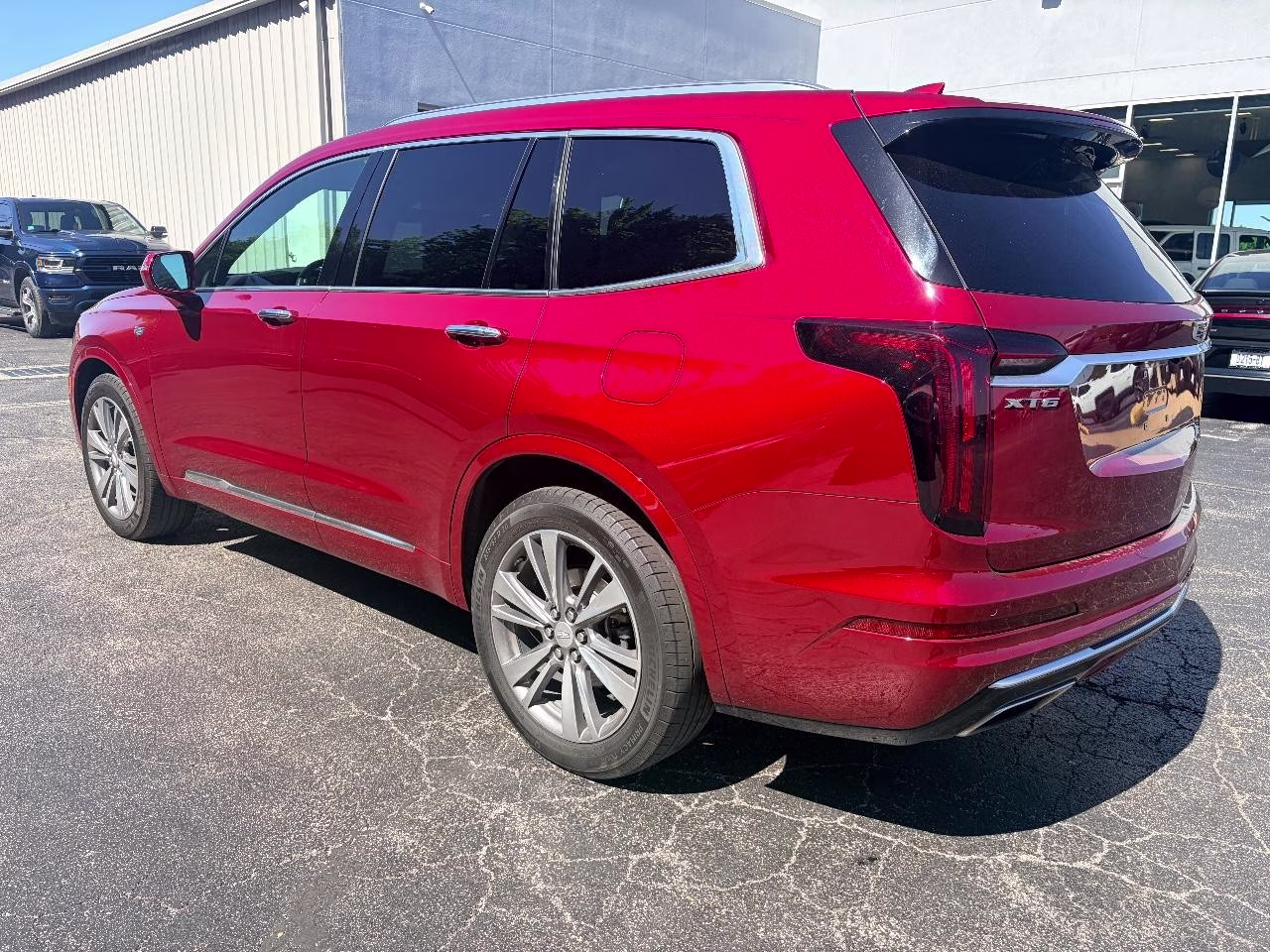 2020 BURGUNDY Cadillac XT6 Premium Luxury FWD SUV