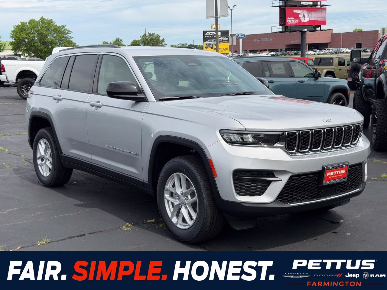 2026 Silver Zynith Jeep Grand Cherokee Laredo 4X4 SUV