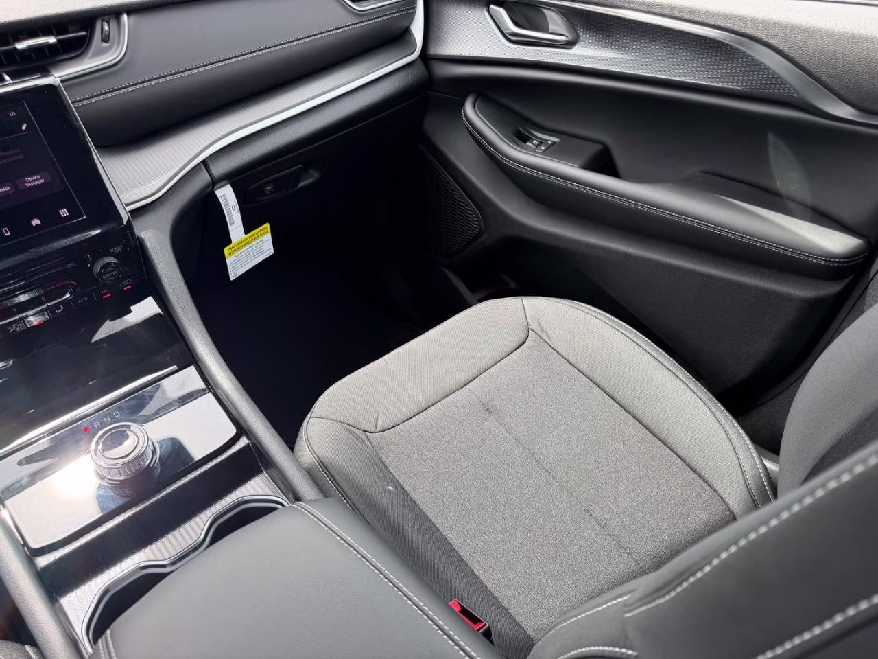 2026 Silver Zynith Jeep Grand Cherokee Laredo 4X4 SUV