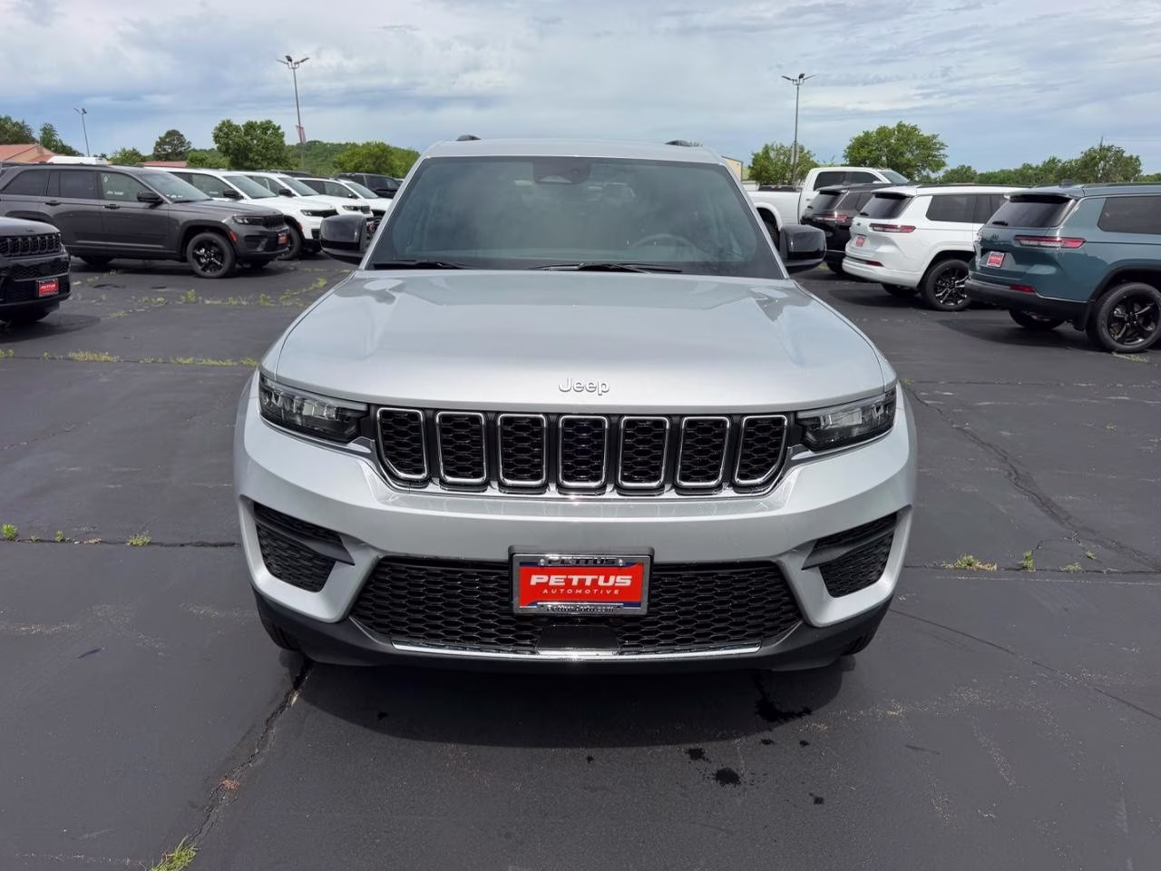 2026 Silver Zynith Jeep Grand Cherokee Laredo 4X4 SUV