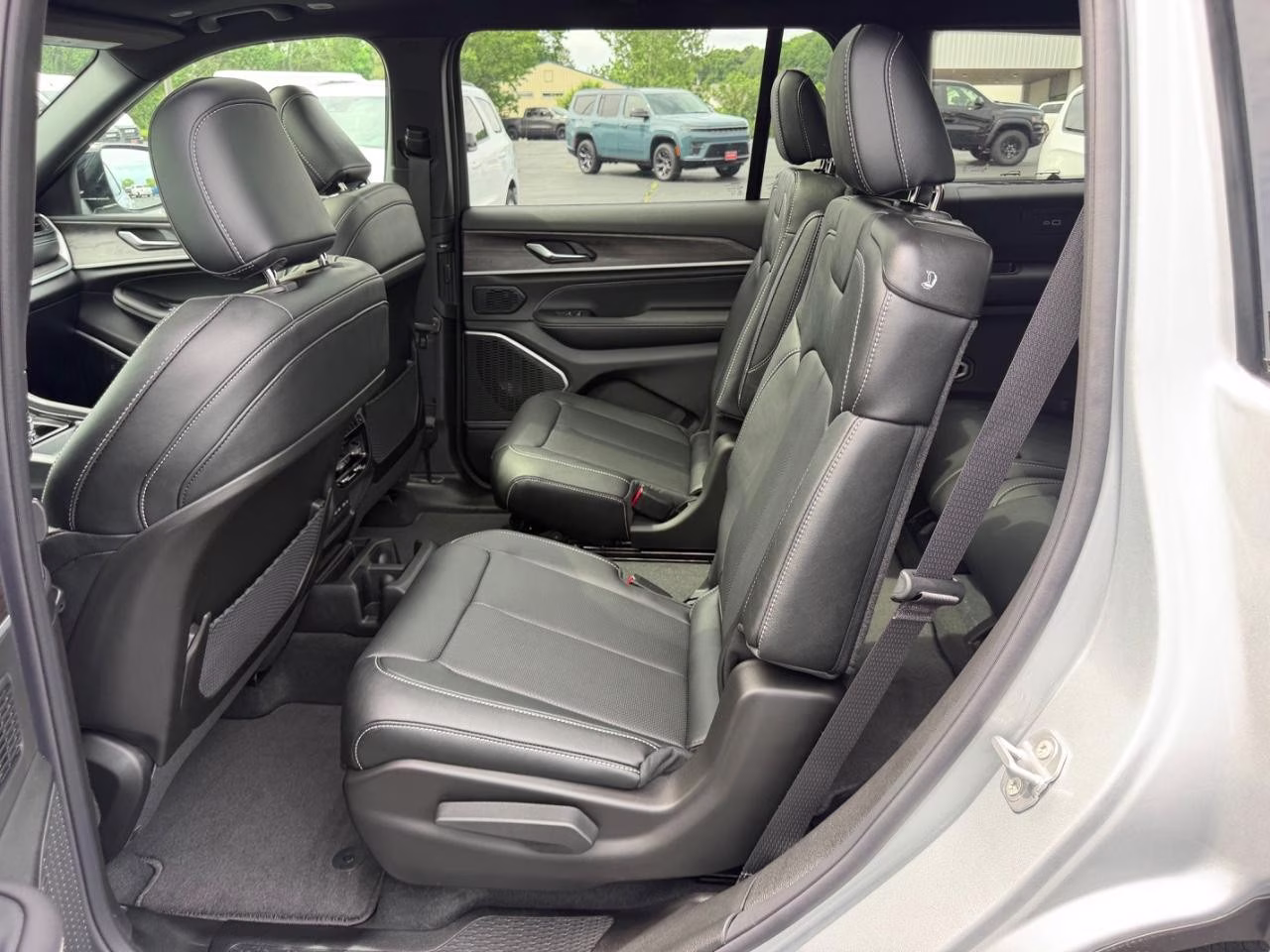 2026 Silver Zynith Jeep Grand Cherokee L Limited 4X4 SUV