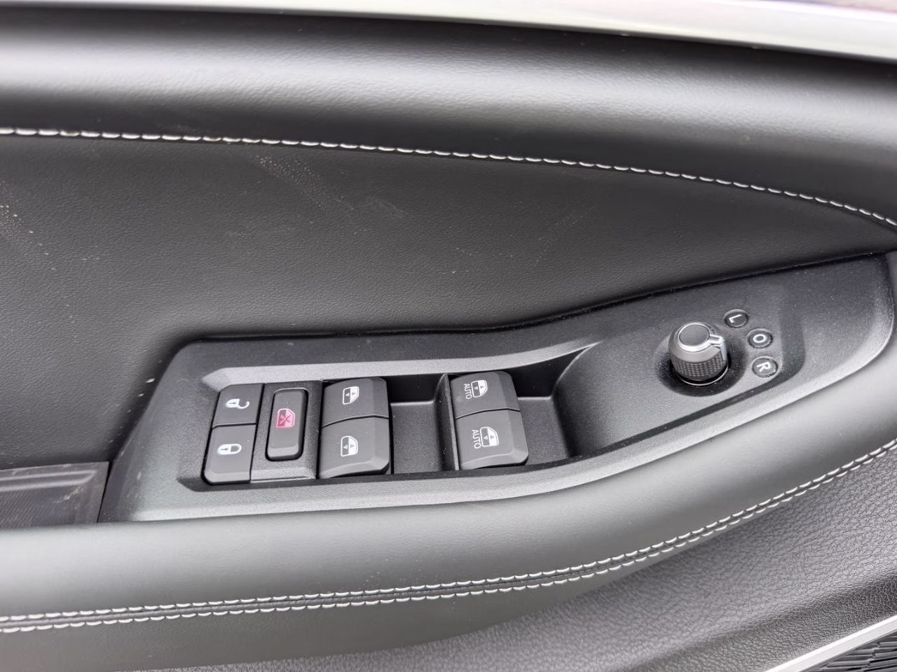 2026 Silver Zynith Jeep Grand Cherokee L Limited 4X4 SUV