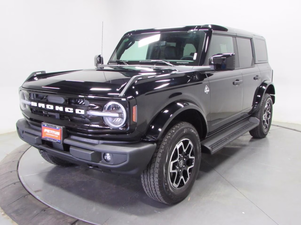 2026 Shadow Black Ford Bronco Outer Banks 4X4 SUV
