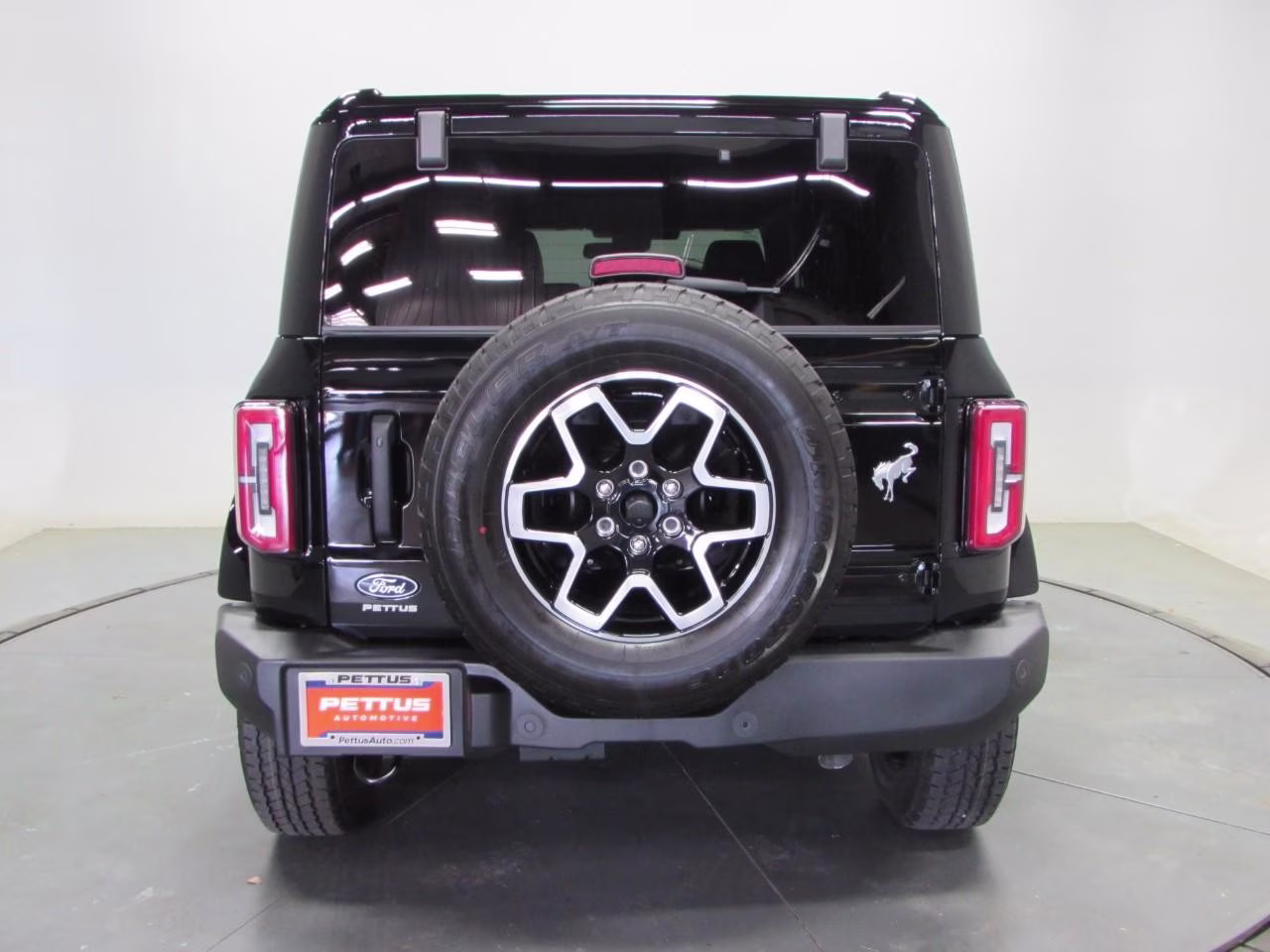 2026 Shadow Black Ford Bronco Outer Banks 4X4 SUV