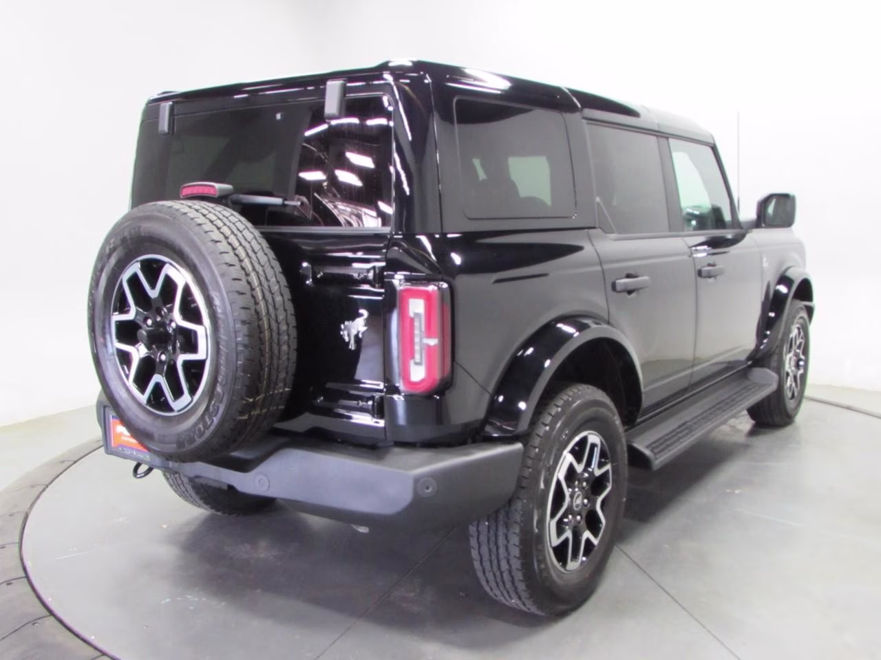 2026 Shadow Black Ford Bronco Outer Banks 4X4 SUV