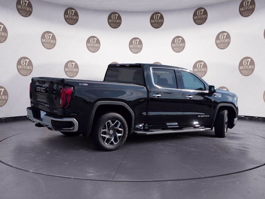 2023 Onyx Black GMC Sierra 1500 SLT 4X4 Truck