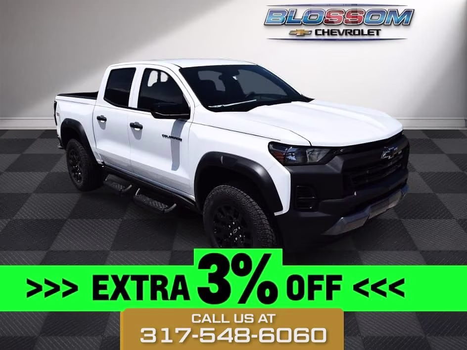 2026 Summit White Chevrolet Colorado Trail Boss 4X4 Truck