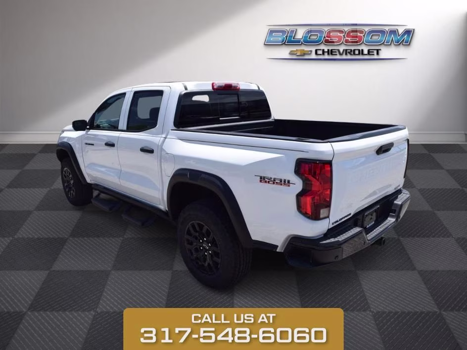 2026 Summit White Chevrolet Colorado Trail Boss 4X4 Truck