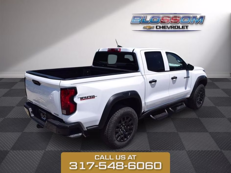 2026 Summit White Chevrolet Colorado Trail Boss 4X4 Truck