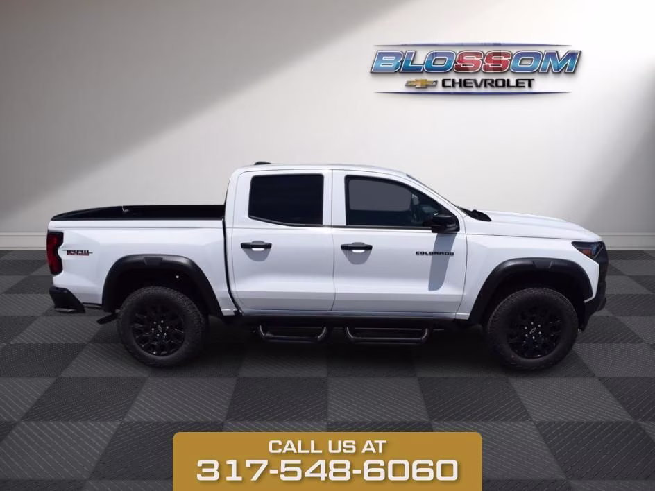 2026 Summit White Chevrolet Colorado Trail Boss 4X4 Truck