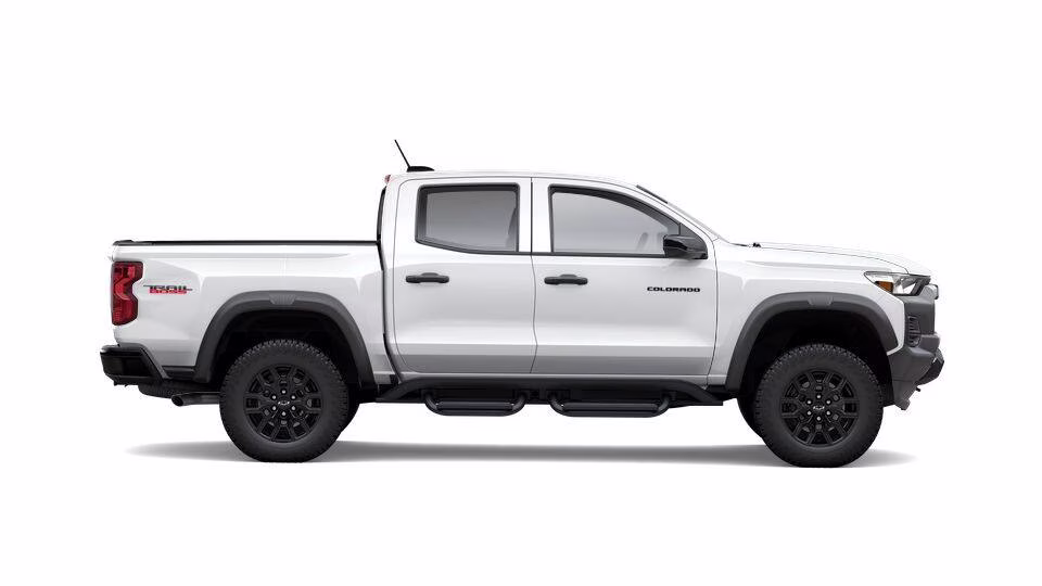 2026 White Chevrolet Colorado Trail Boss 4X4 Truck