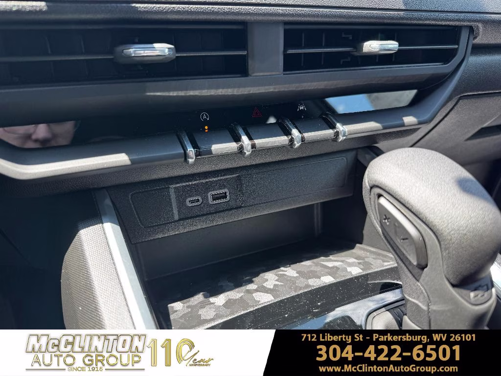 2026 White Sands Chevrolet Colorado Trail Boss 4X4 Truck