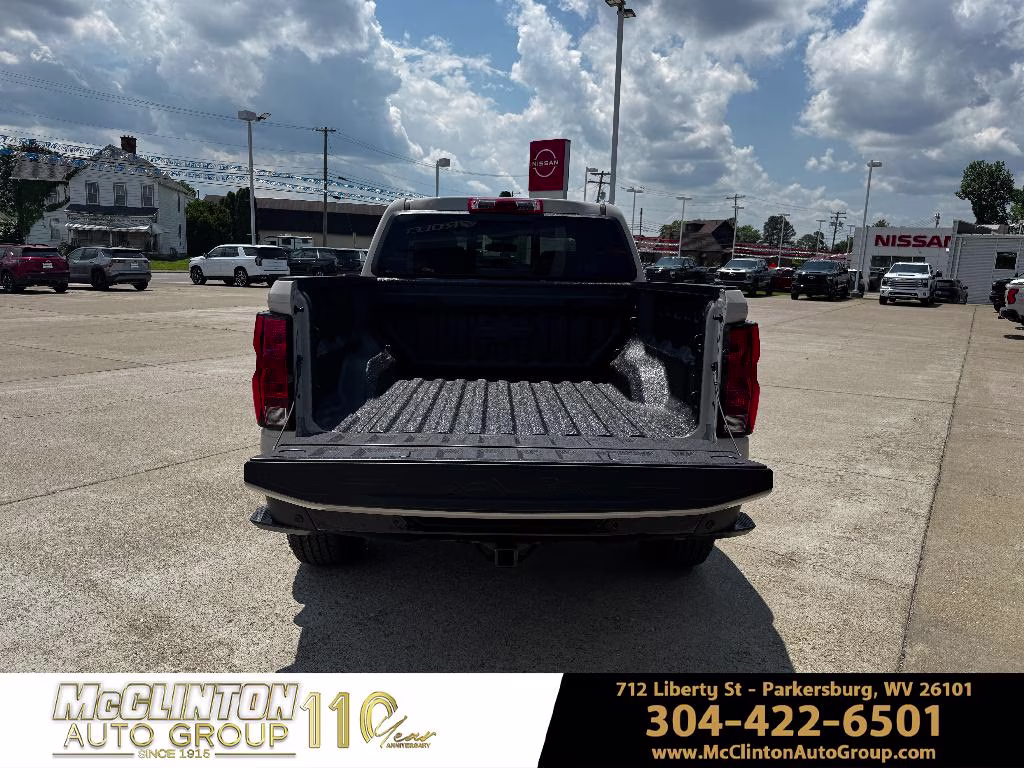2026 White Sands Chevrolet Colorado Trail Boss 4X4 Truck