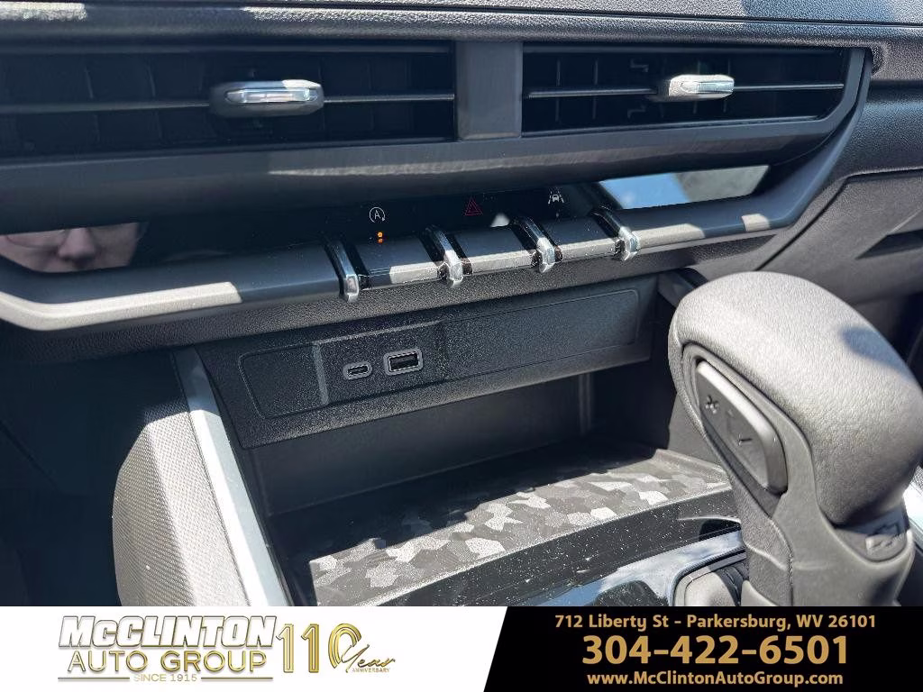 2026 White Sands Chevrolet Colorado Trail Boss 4X4 Truck
