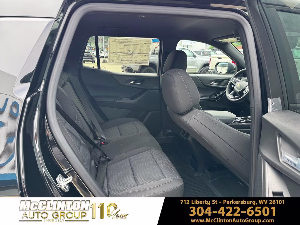 2026 Mosaic Black Metallic Chevrolet Equinox LT FWD SUV