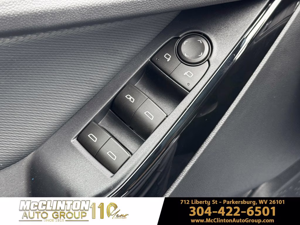 2026 Mosaic Black Metallic Chevrolet Equinox LT FWD SUV