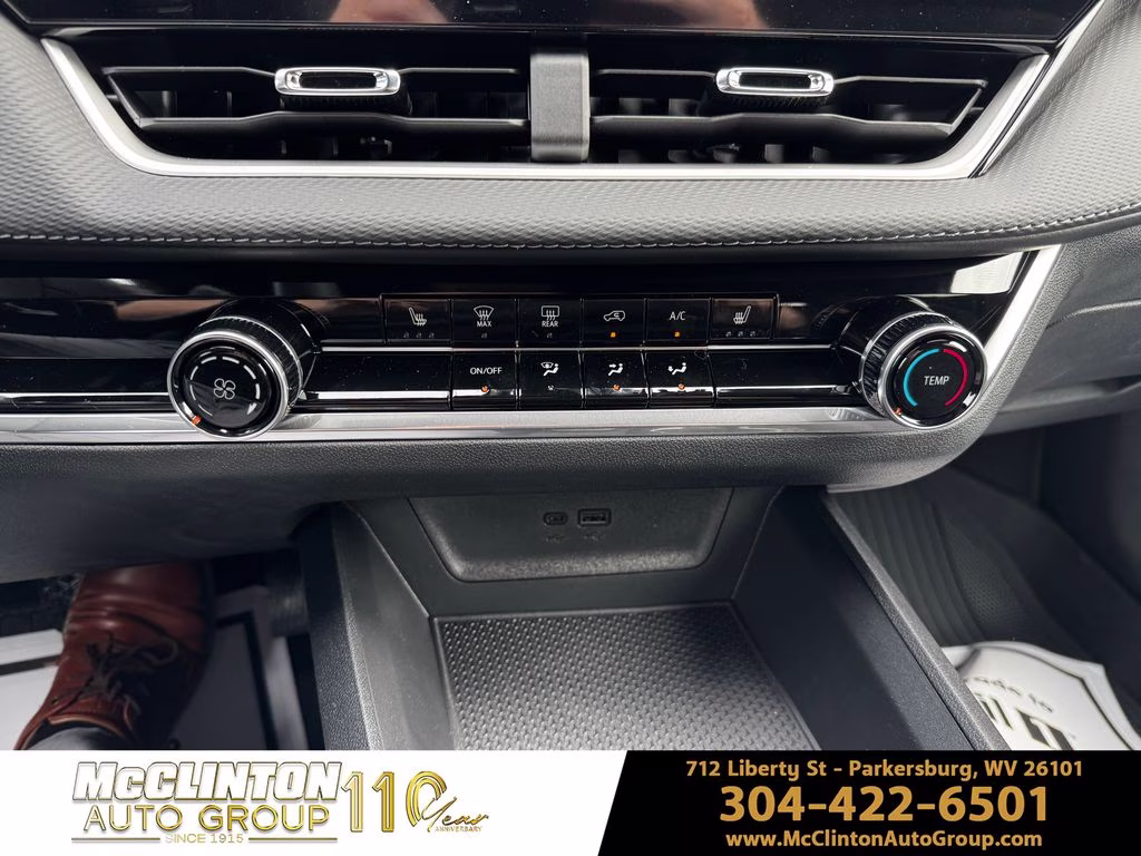 2026 Mosaic Black Metallic Chevrolet Equinox LT FWD SUV