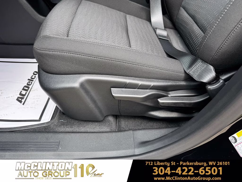 2026 Mosaic Black Metallic Chevrolet Equinox LT FWD SUV