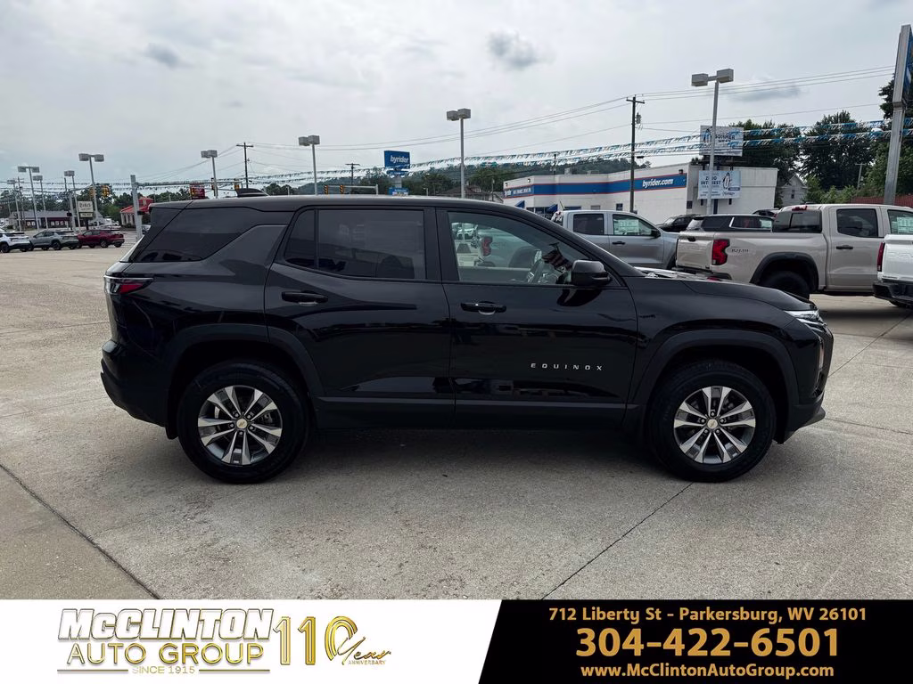 2026 Mosaic Black Metallic Chevrolet Equinox LT FWD SUV