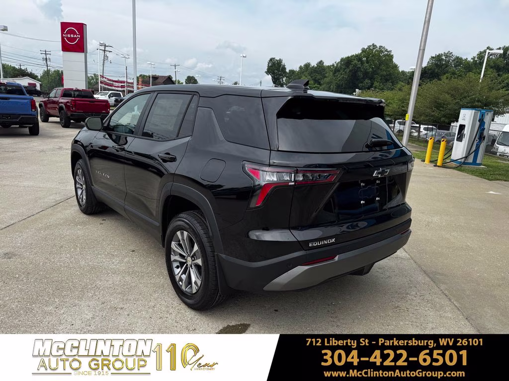 2026 Mosaic Black Metallic Chevrolet Equinox LT FWD SUV