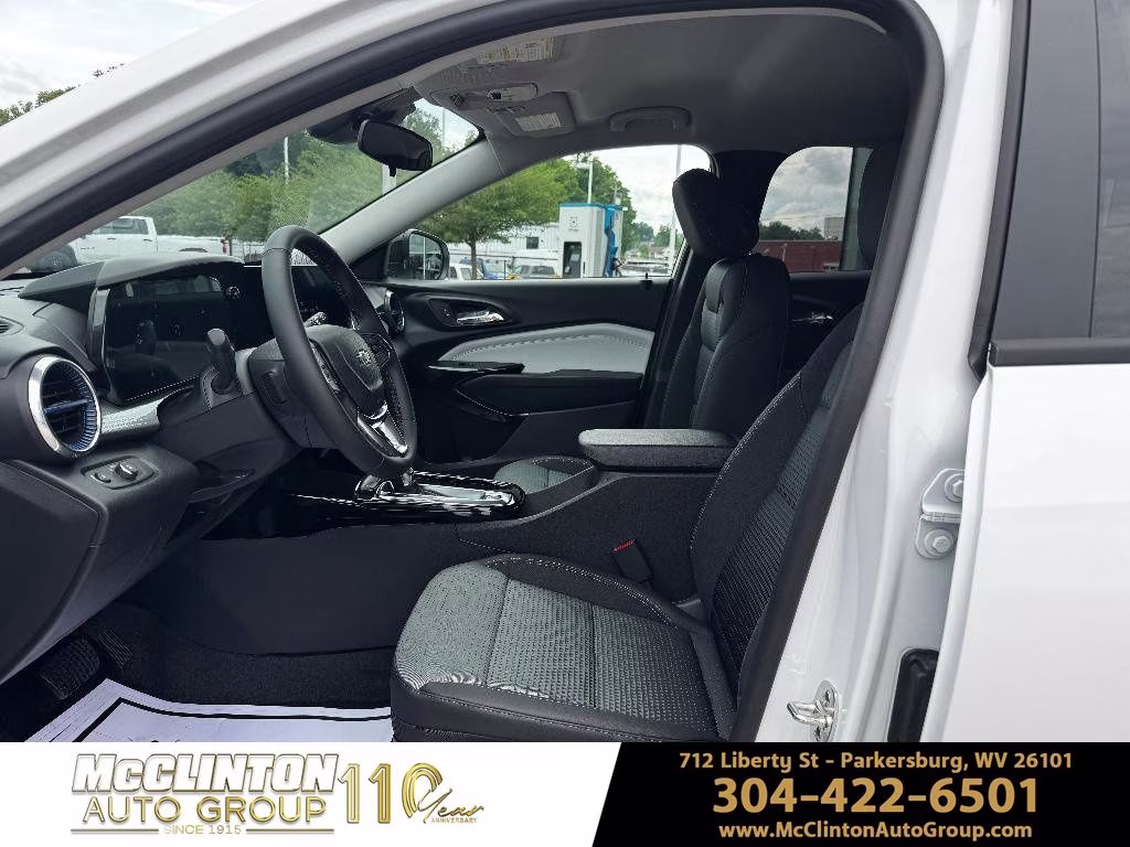 2026 Summit White Chevrolet Trax LT FWD SUV