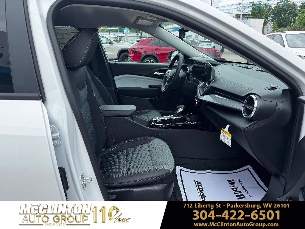 2026 Summit White Chevrolet Trax LT FWD SUV