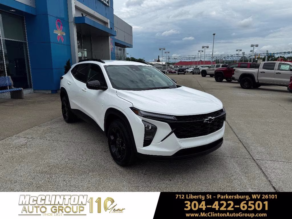2026 Summit White Chevrolet Trax LT FWD SUV