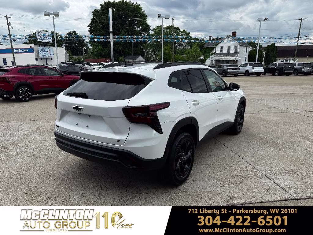 2026 Summit White Chevrolet Trax LT FWD SUV