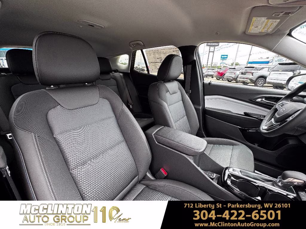 2026 Mosaic Black Metallic Chevrolet Trax LT FWD SUV
