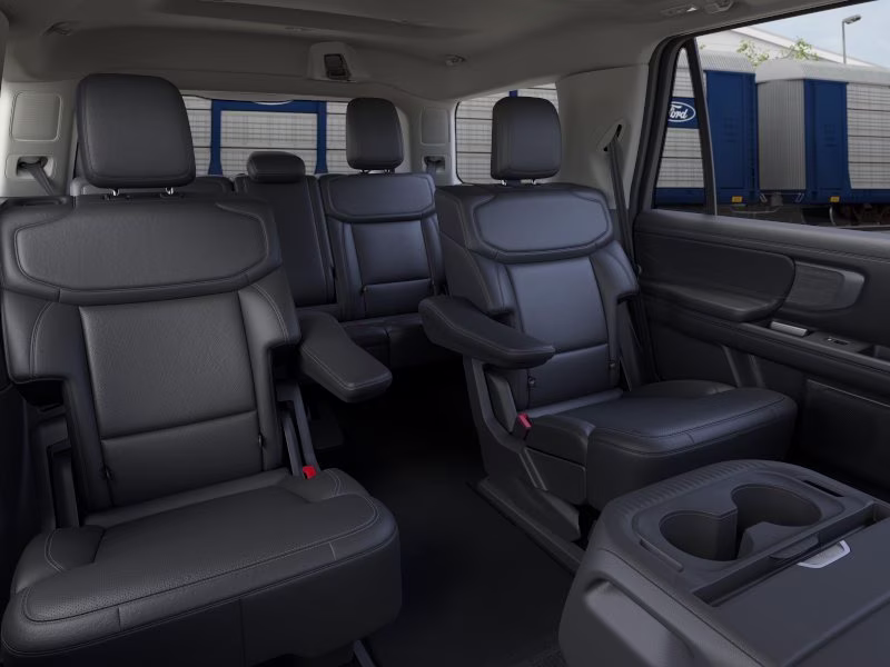 2026 Glacier Gray Metallic Tri-Coat Ford Expedition Platinum 4X4 SUV